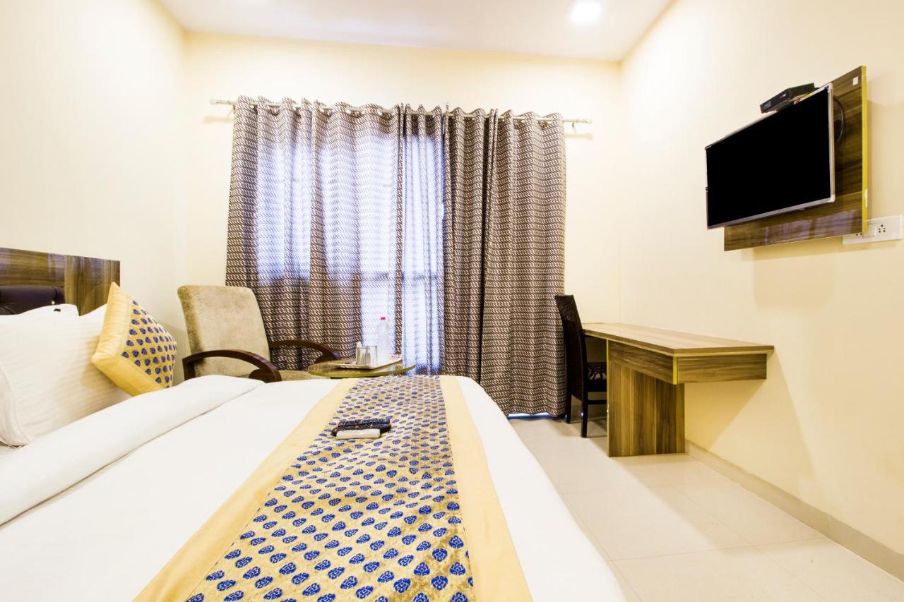 Fabhotel Signature Cyber Park Delhi  Exterior foto