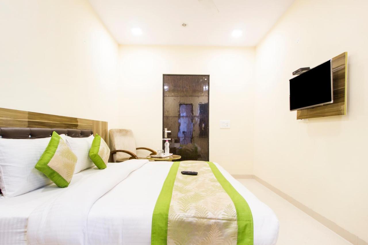 Fabhotel Signature Cyber Park Delhi  Exterior foto