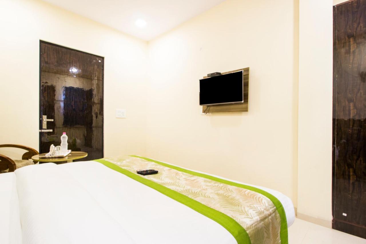 Fabhotel Signature Cyber Park Delhi  Exterior foto